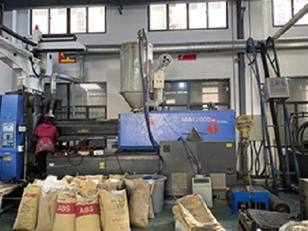 Injection molding workshop